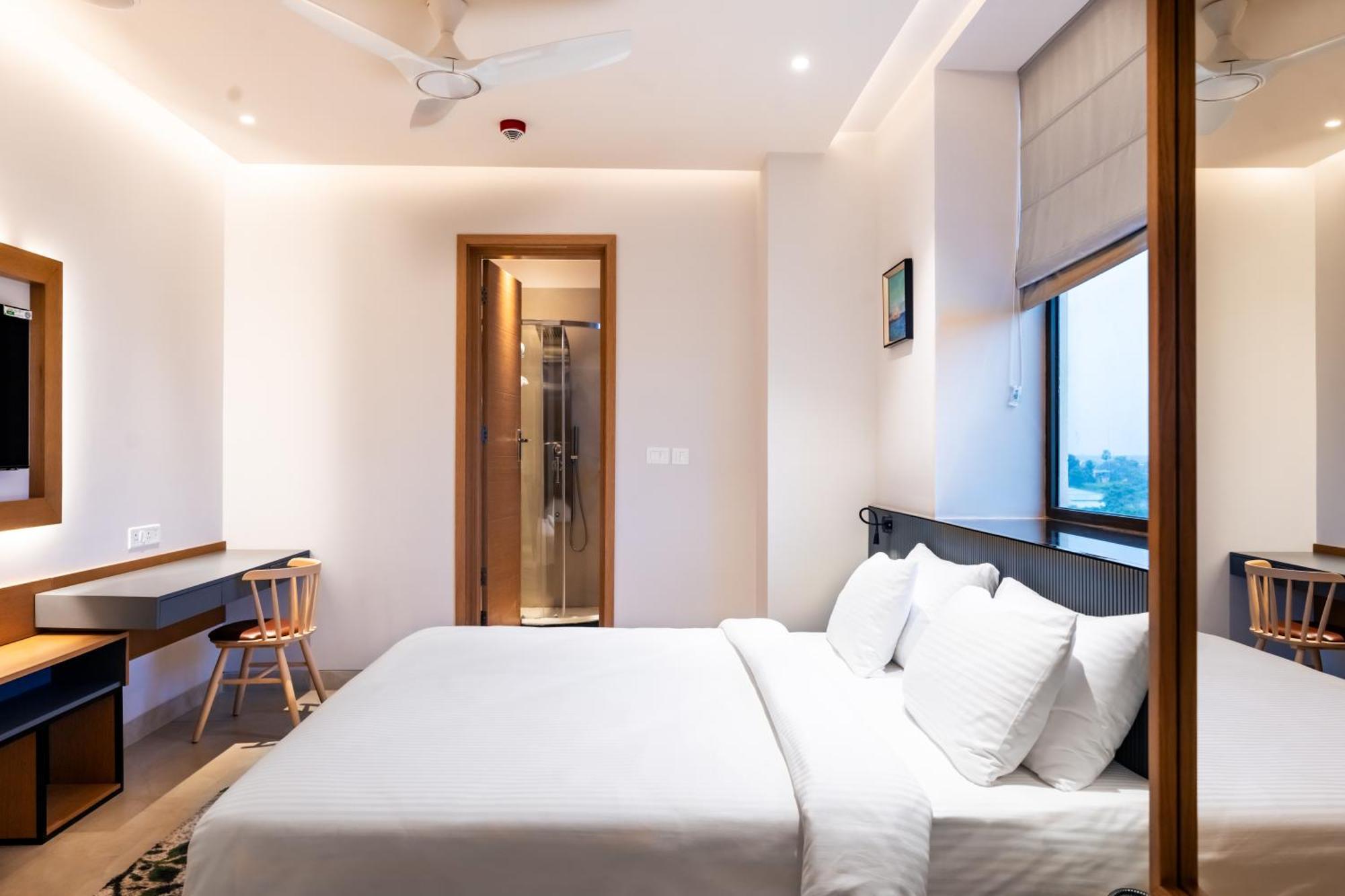 Krishna'S Courtyard Hotel & Convention Urāli Exterior foto